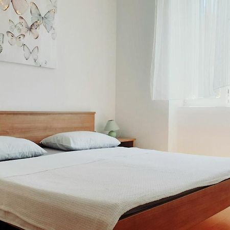 Apartmani Paron Sime Селине Экстерьер фото