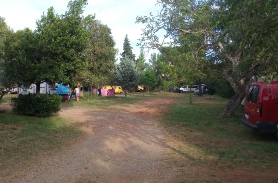 Apartmani Paron Sime Селине Экстерьер фото