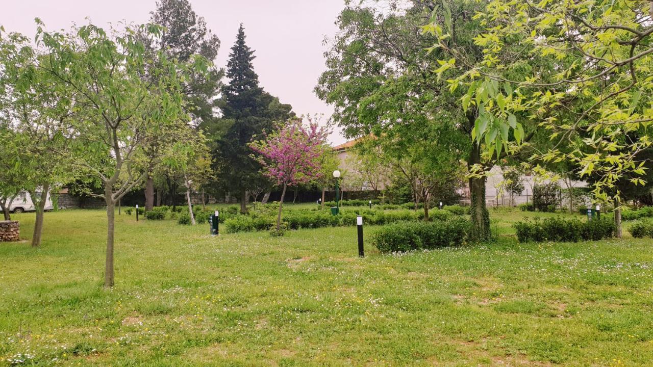 Apartmani Paron Sime Селине Экстерьер фото