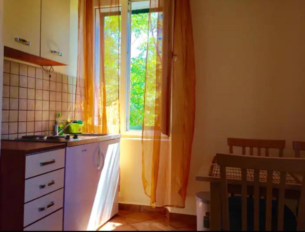 Apartmani Paron Sime Селине Экстерьер фото
