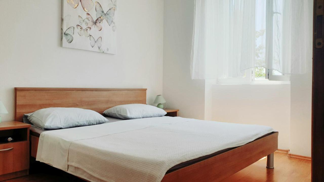 Apartmani Paron Sime Селине Экстерьер фото