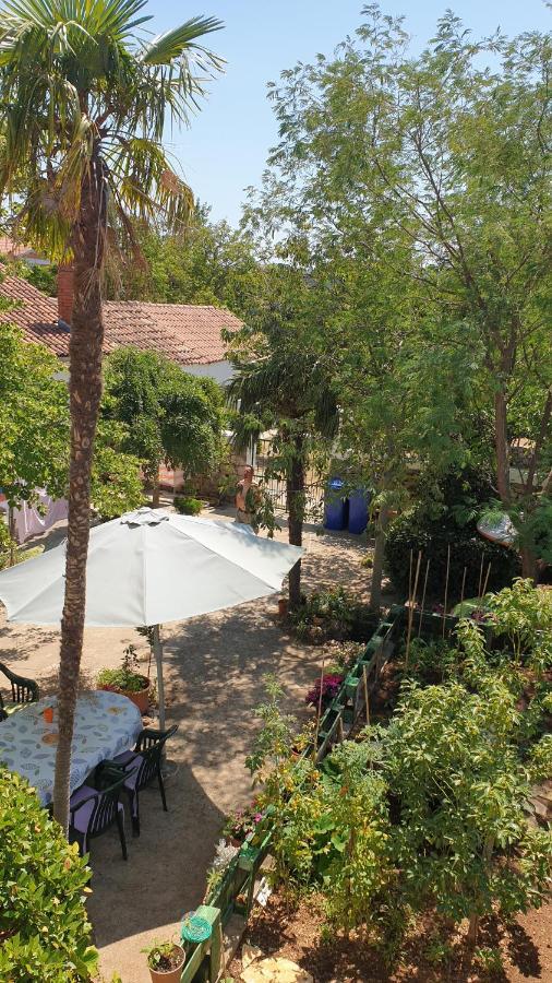 Apartmani Paron Sime Селине Экстерьер фото